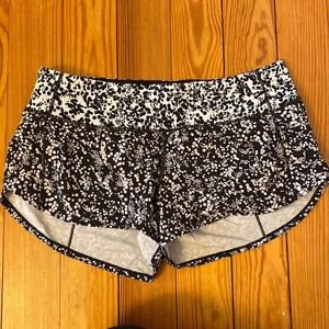 Lululemon shorts size 6
